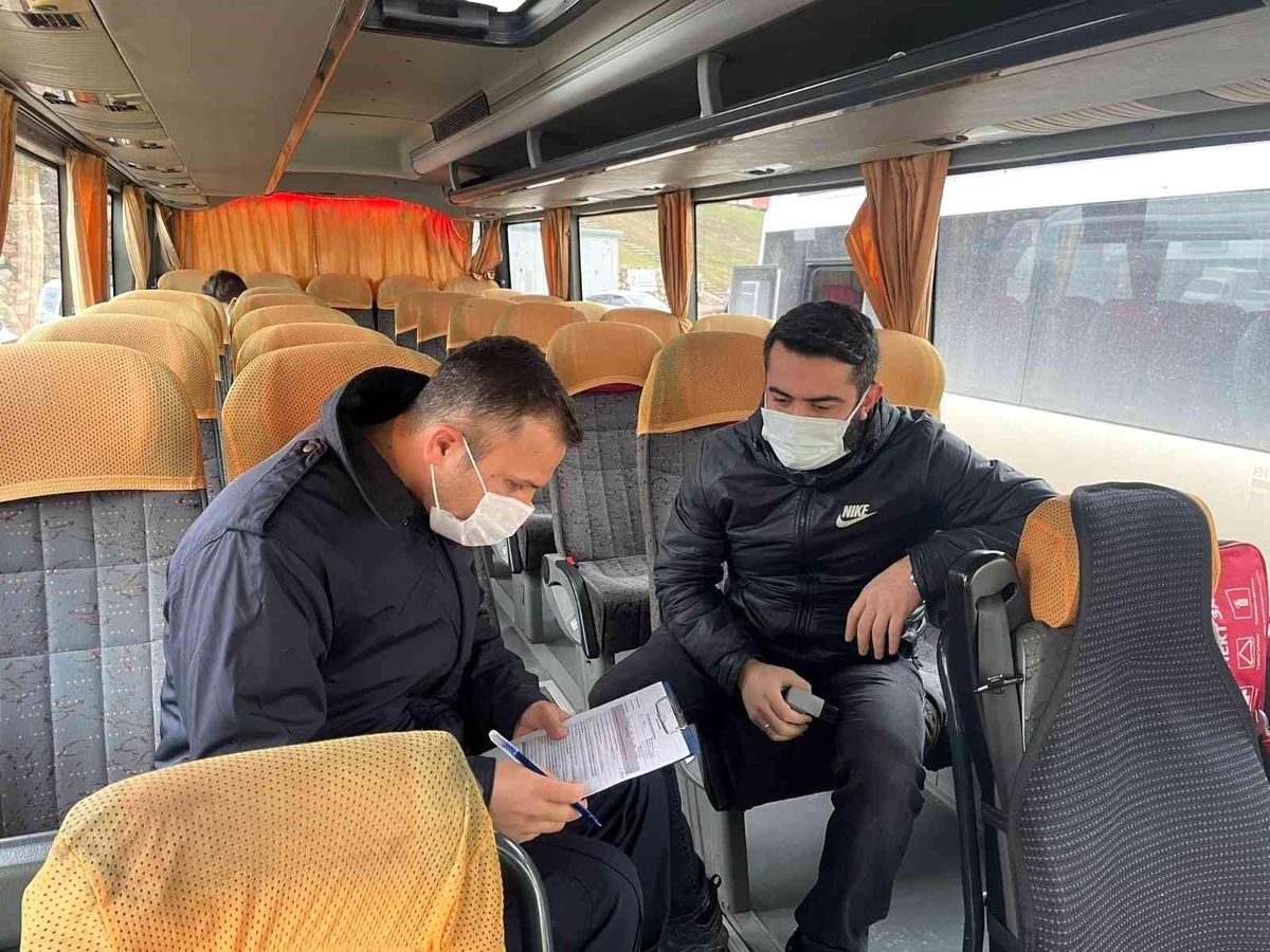 Bilecik\'te okullar açılmadan önce öğrenci servisleri denetlendi