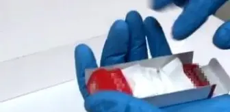 Çikolata ve sakız kutularına uyuşturucu sakladılar