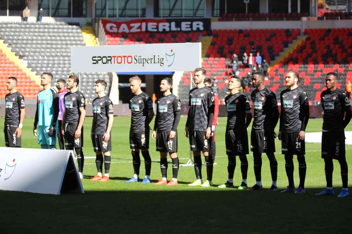 Sivasspor, ligde 7. yenilgisini aldı