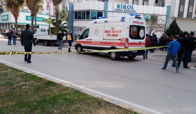 Adana'da otomobilinde silahlı saldırıya uğrayan baba öldü, kızı yaralandı