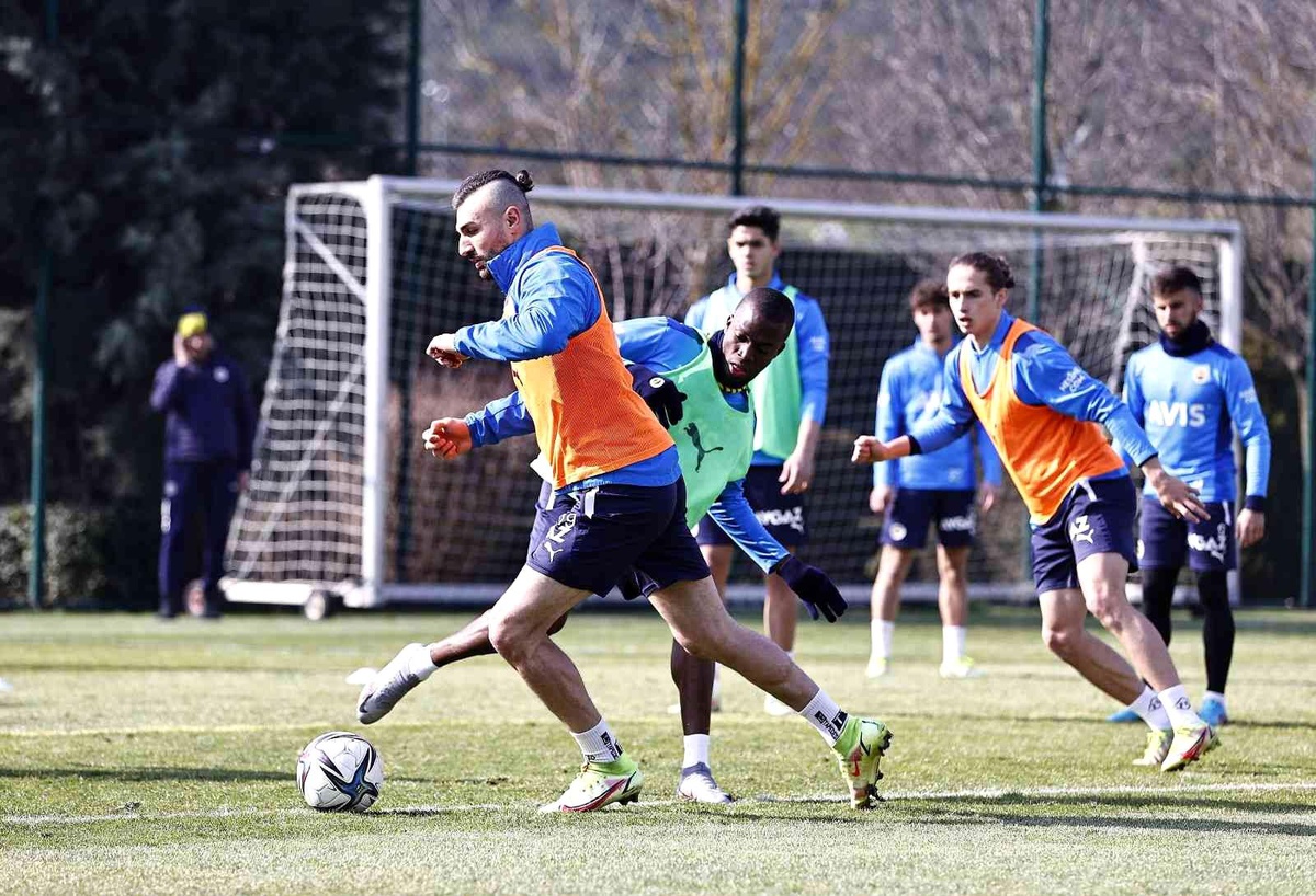 Fenerbahçe\'de Kayserispor maçı hazırlıkları başladı