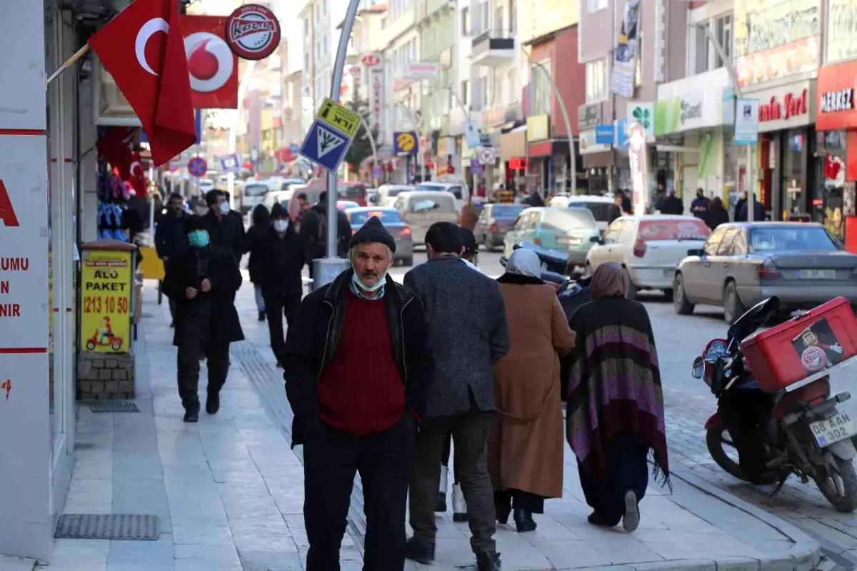 Gümüşhaneli vatandaşlar nüfus artışının şaşkınlığını yaşıyor