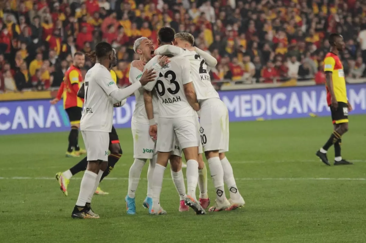 Spor Toto Süper Lig: Göztepe: 0 - Altay: 2 (Maç sonucu)