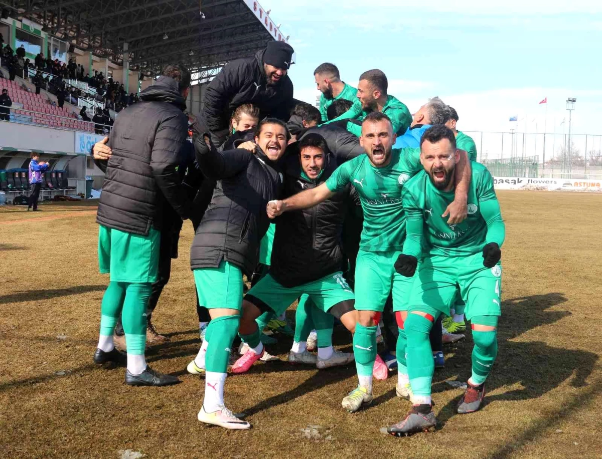 TFF 2. Lig: Sivas Belediyespor: 2 Bayburt İl Özel İdarespor: 0