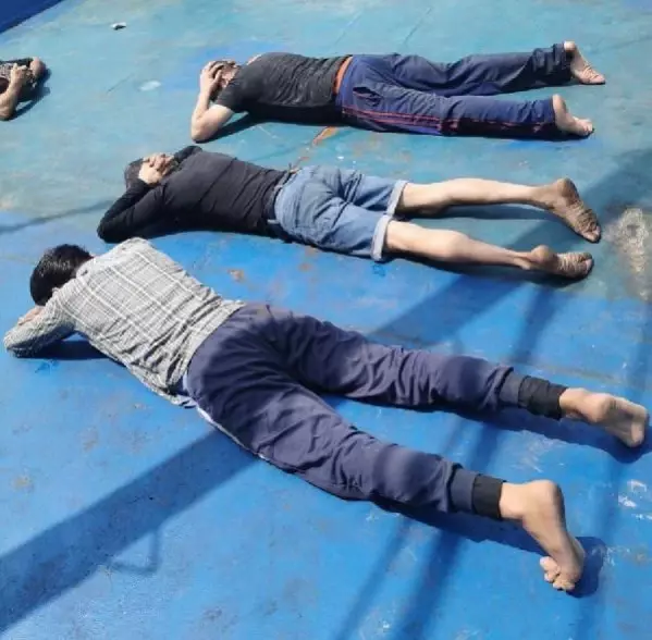 Gine açıklarında Türk bayraklı teknede 528 kilo kokain ele geçirildi