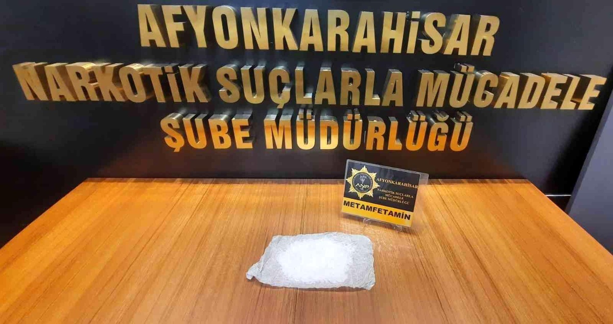 Yol uygulamasında uyuşturucuyla yakalandılar