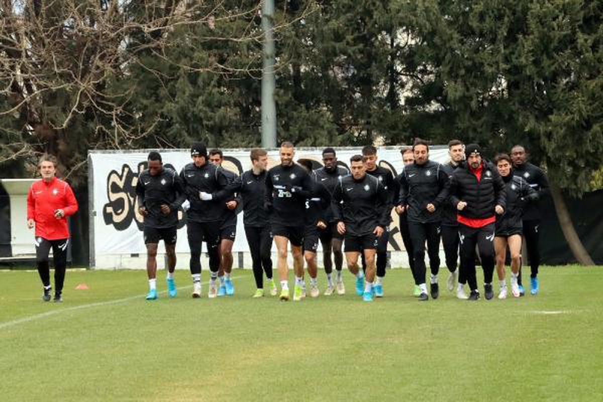 Altay Alsancak\'ta siftah peşinde