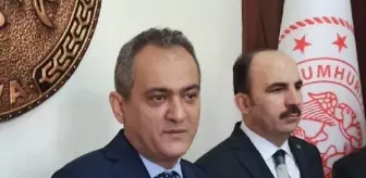 Bakan Özer: 50 derslikte yüz yüze eğitime ara verildi