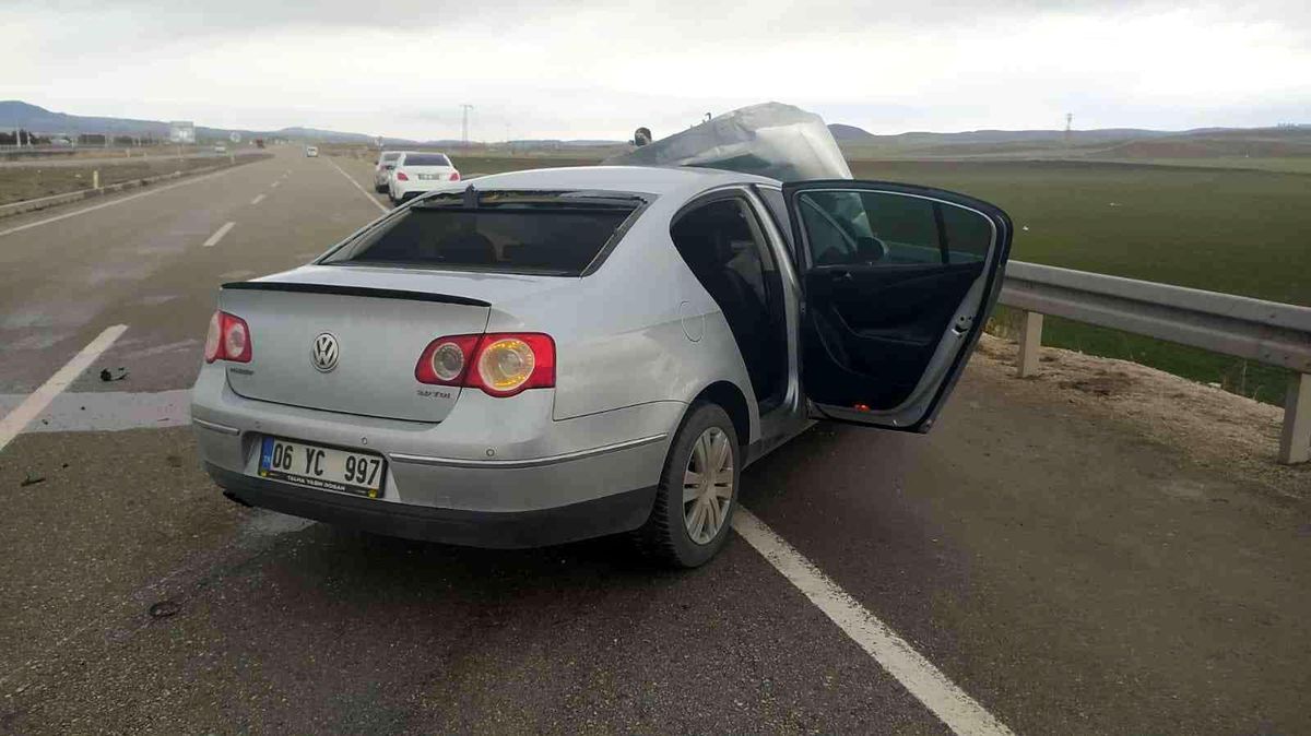 Başkent\'te trafik kazası: 1 ölü, 2 yaralı