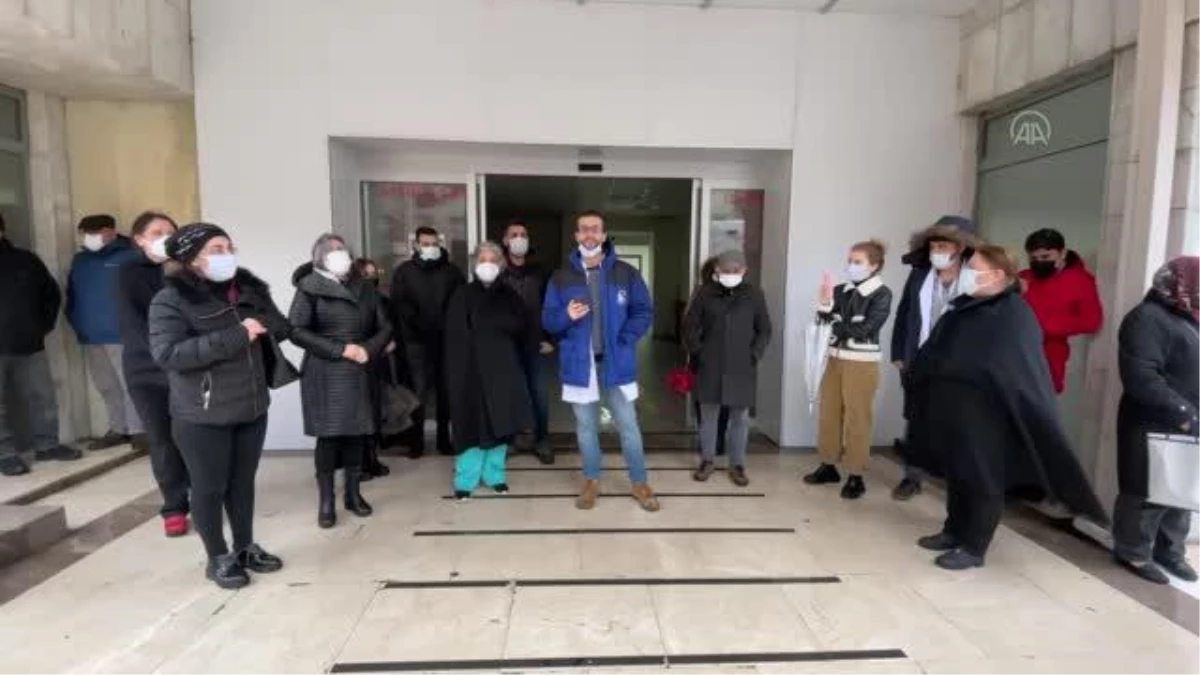 İstanbul\'da bazı doktorlar iş bırakma eylemi yaptı
