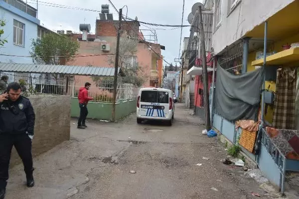 Motosikletle adım adım takip ettikleri genç kıza, sığındığı bahçede kurşun yağdırdılar