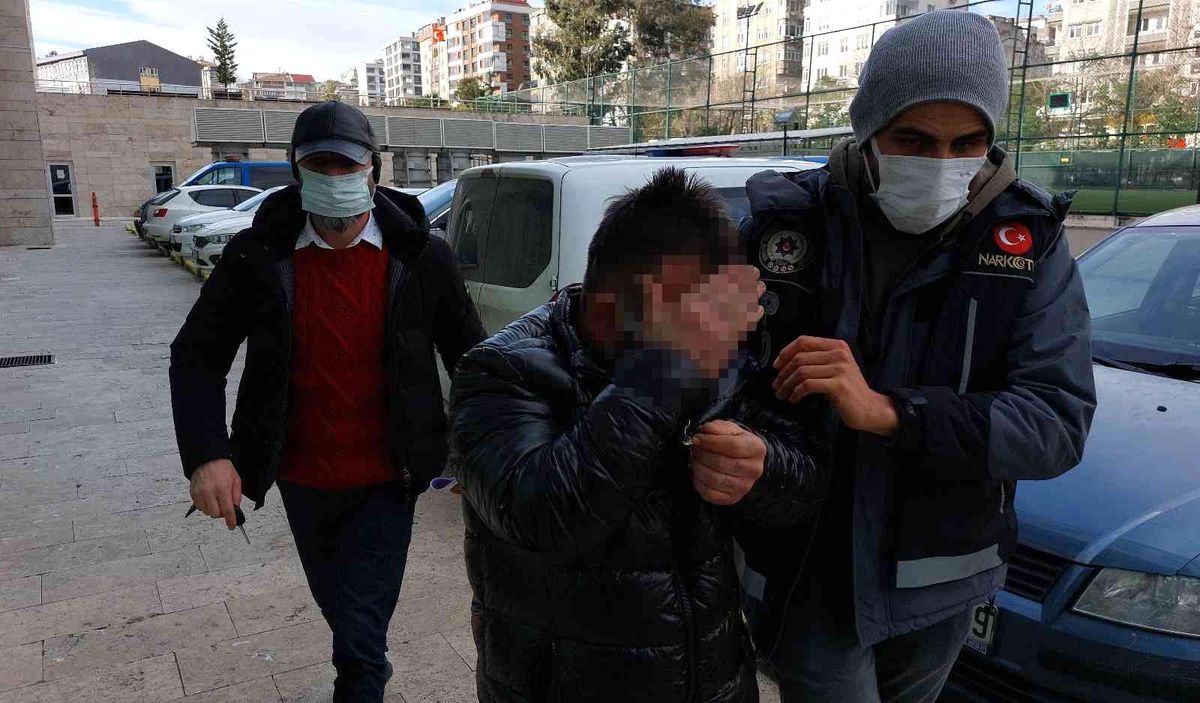 Son dakika: Samsun\'da 2 kişi uyuşturucu ticaretinde gözaltına alındı