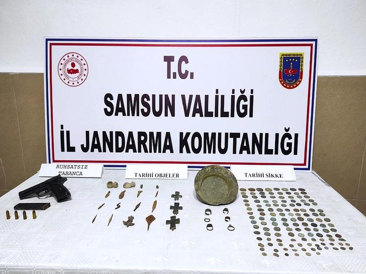 Son dakika haber | Samsun\'da jandarma 136 adet sikke ele geçirdi