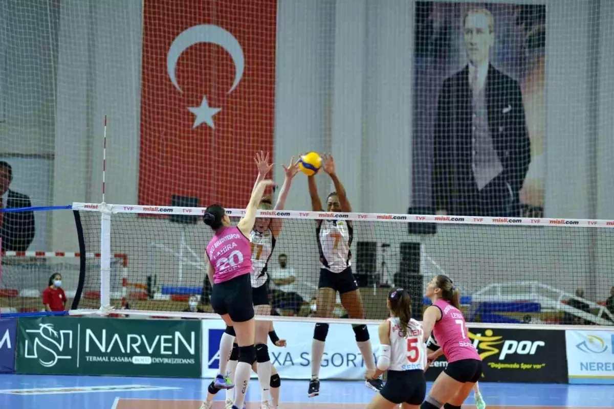 Sultanlar Ligi: Bolu Belediyespor: 1 Vakıfbank: 3