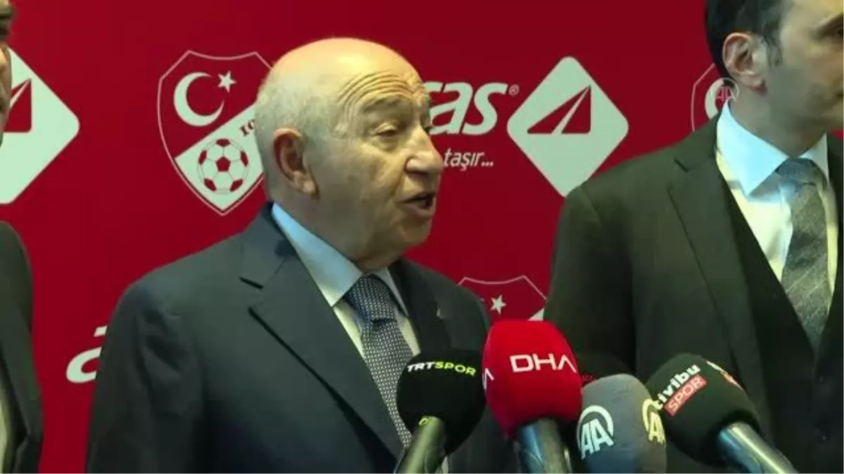 TFF Başkanı Nihat Özdemir, yaklaşan yayın ihalesinin önemine dikkati çekti