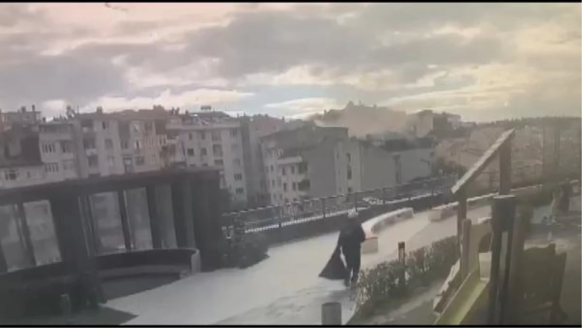 The moment of the explosion in the 5-story building in Istanbul