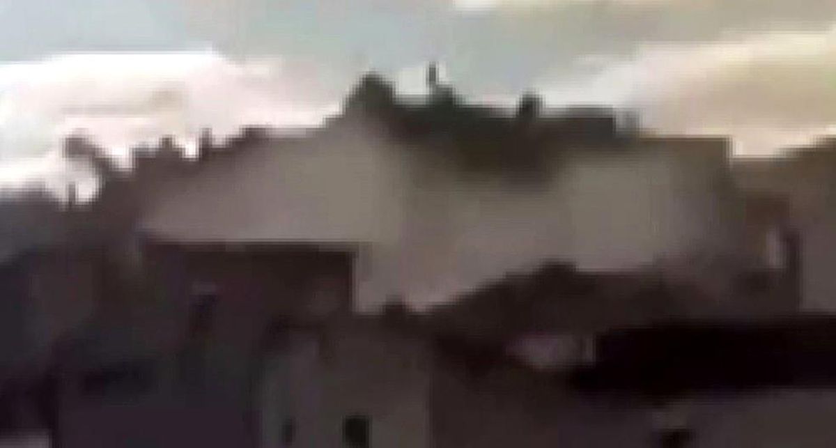 Son dakika haberi! Üsküdar\'da 5 katlı binada yaşanan patlama kamerada
