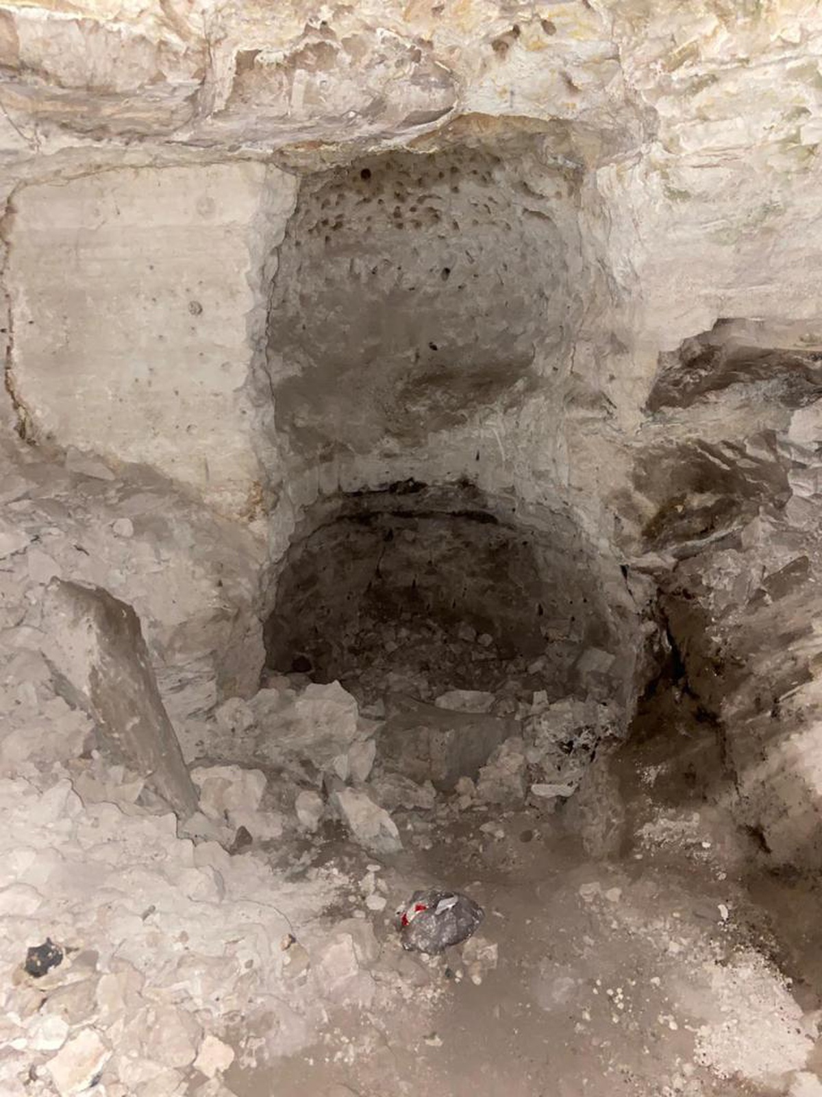 Afyonkarahisar\'da kaçak kazı yapan 5 kişi suçüstü yakalandı