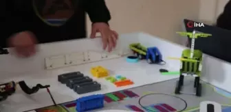Afyonlu öğrenciler Robot Performans Yarışması'nda büyük başarı elde ettiler