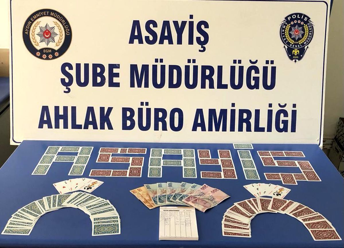 Aydın\'da kıraathanede kumar oynayan 5 kişiye ceza yazıldı