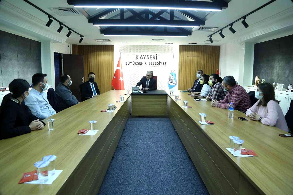 Başkan Büyükkılıç, profesyonel turist rehberleriyle buluştu