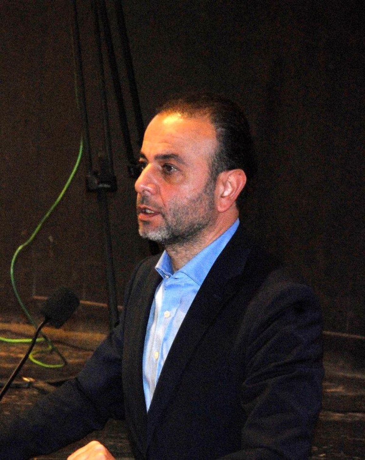 Gülaçtı\'dan Karalar\'a Gençlik Merkezi eleştirisi: "Bu ne yaman çelişki"