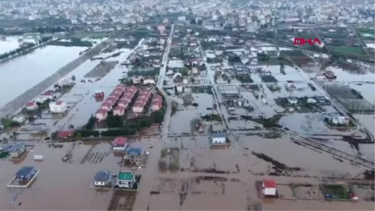 HER YAĞMURDA SU BASKINI YAŞANAN SEMT SAKİNLERİ BİZİ BU ÇİLEDEN KURTARIN