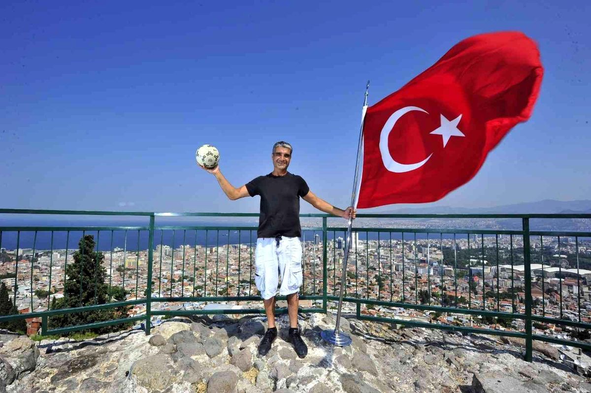 İzmir, Namık Dalgakıran\'ı milli takıma uğurladı