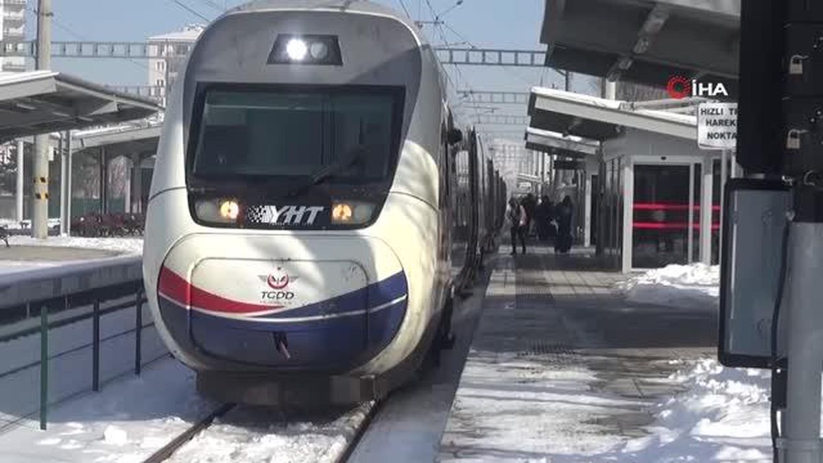 Karaman-İstanbul, Karaman-Ankara YHT parkurunda bir ayda 110 bin yolcu seyahat etti