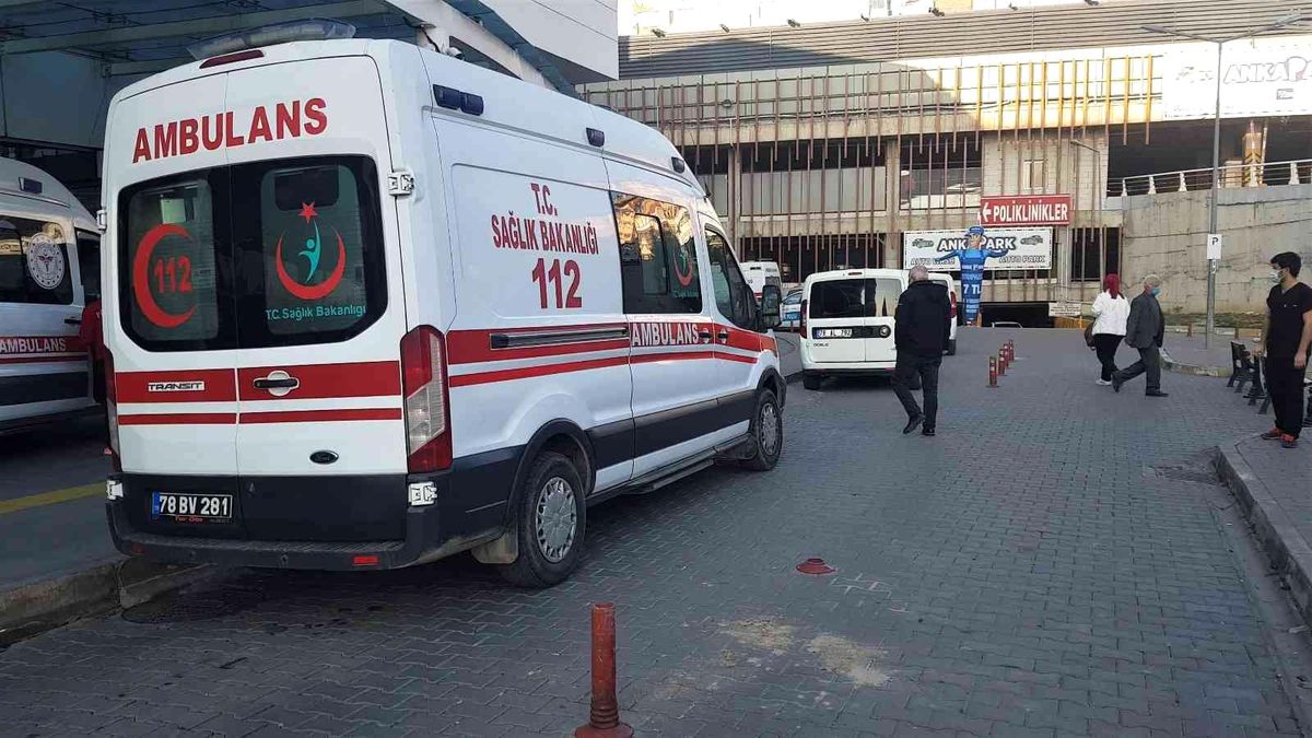Kendisini silahla vuran şahıs hastaneye kaldırıldı