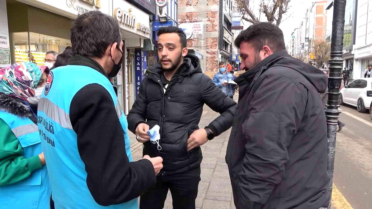 Maskesiz dolaşan vatandaşın verdiği cevap şaşırttı: "Ben yabancıyım"