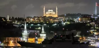 Rus savaş gemileri Boğaz'dan peş peşe geçti