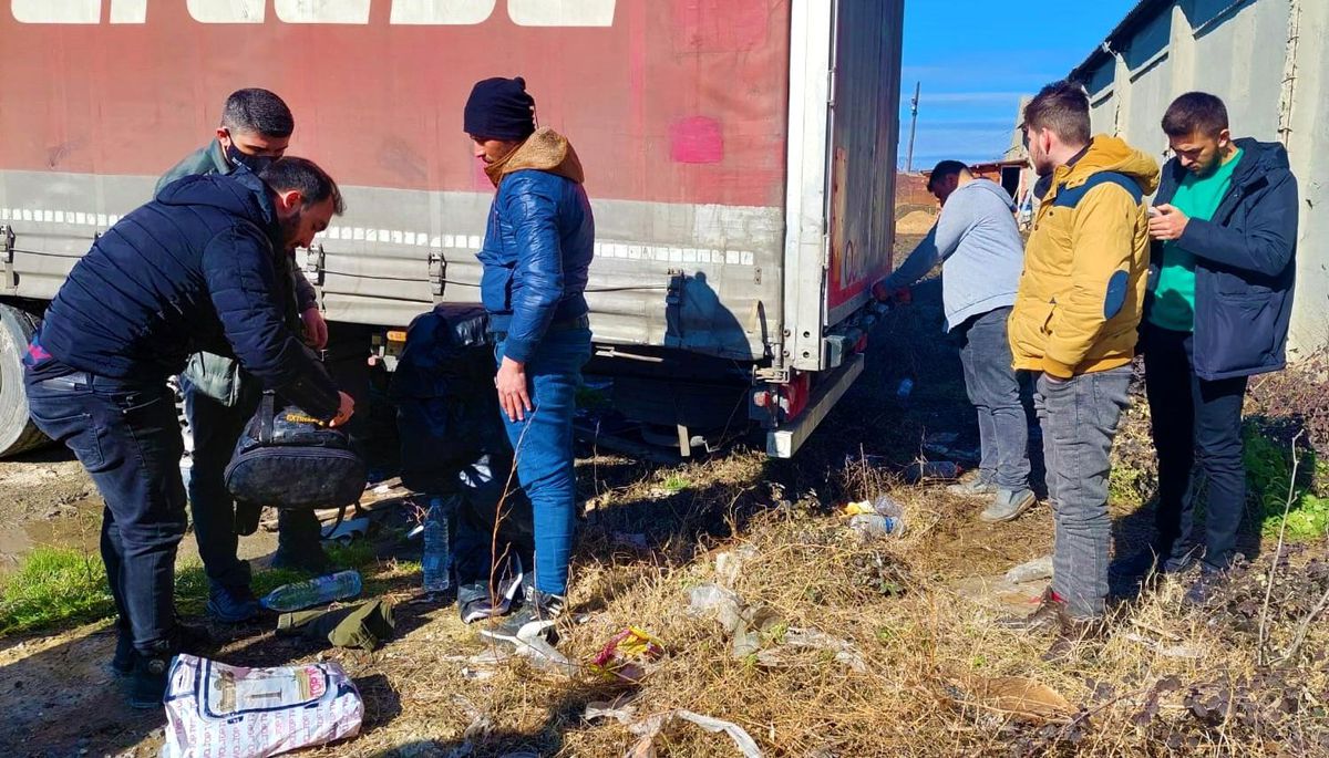 İki göçmenin tırdaki umuda yolculuğu Tekirdağ\'da son buldu