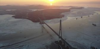 Vladivostok'un Doğu Boğaziçinde gün batımı