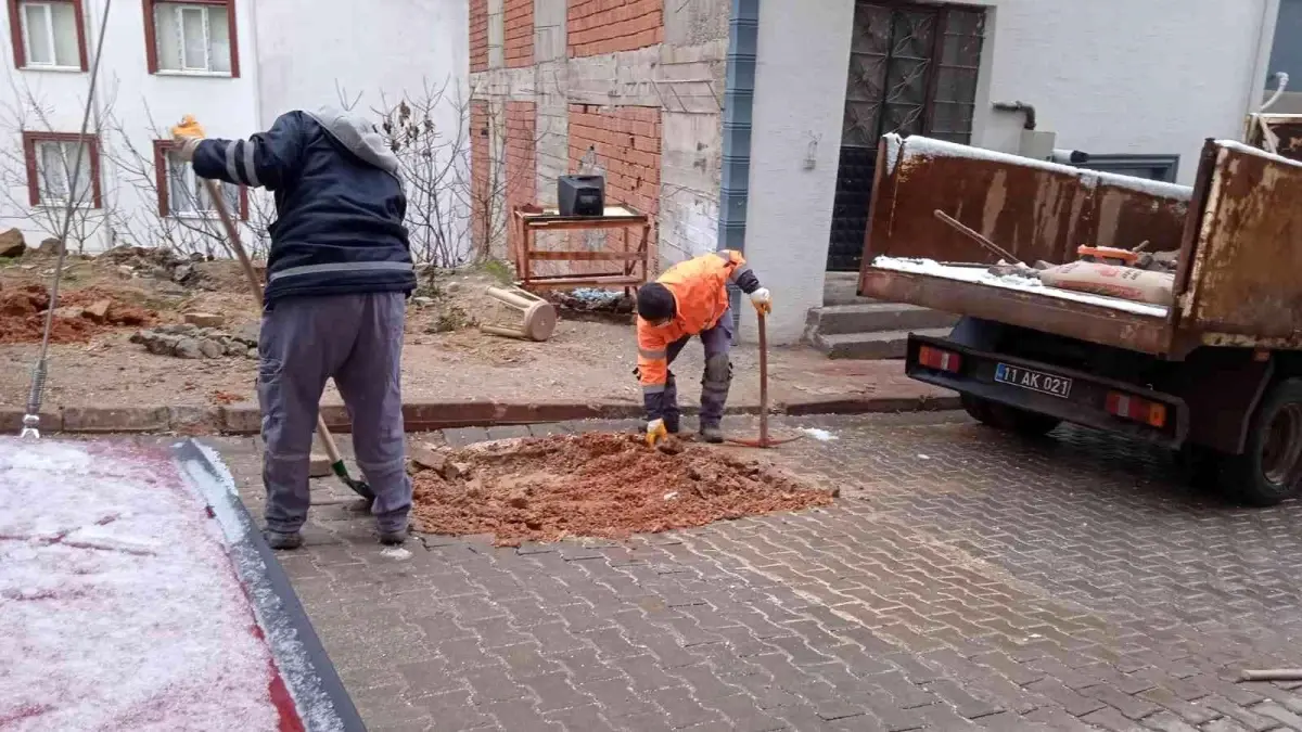 Bilecik Belediyesi yol onarım çalışmalarını hızlandırdı