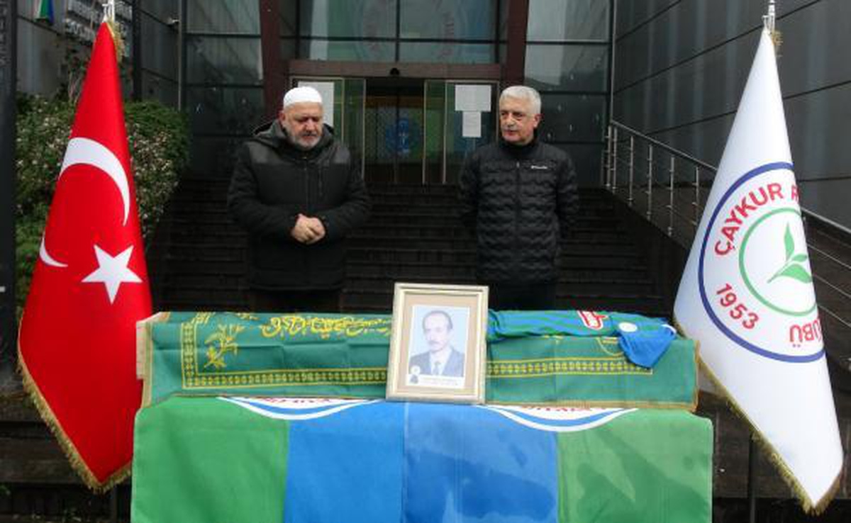 Çaykur Rizespor\'un vefat eden eski başkanı Kürkçü\'ye tören