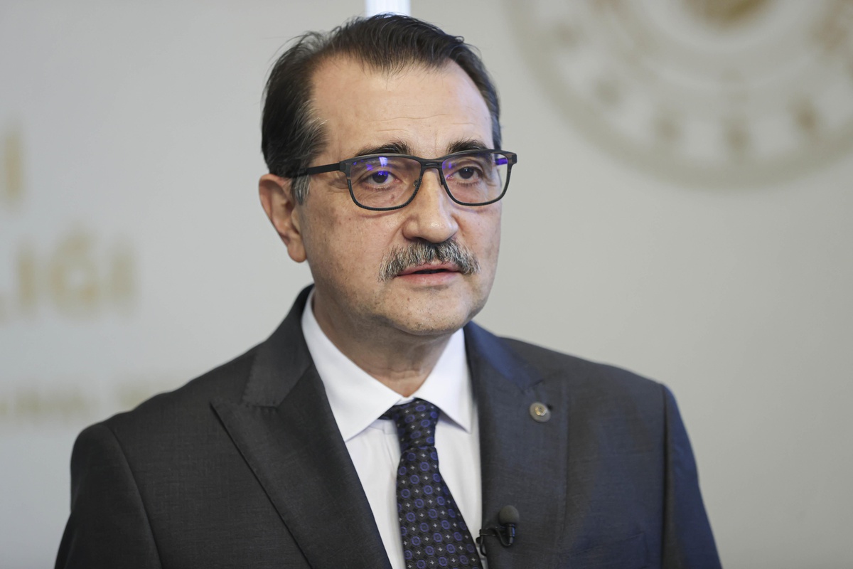 Enerji ve Tabii Kaynaklar Bakanı Dönmez: "2021\'de elektrik ve doğal gaz faturalarında 100 milyar liralık destekte bulunduk. Bu destek hane başı...