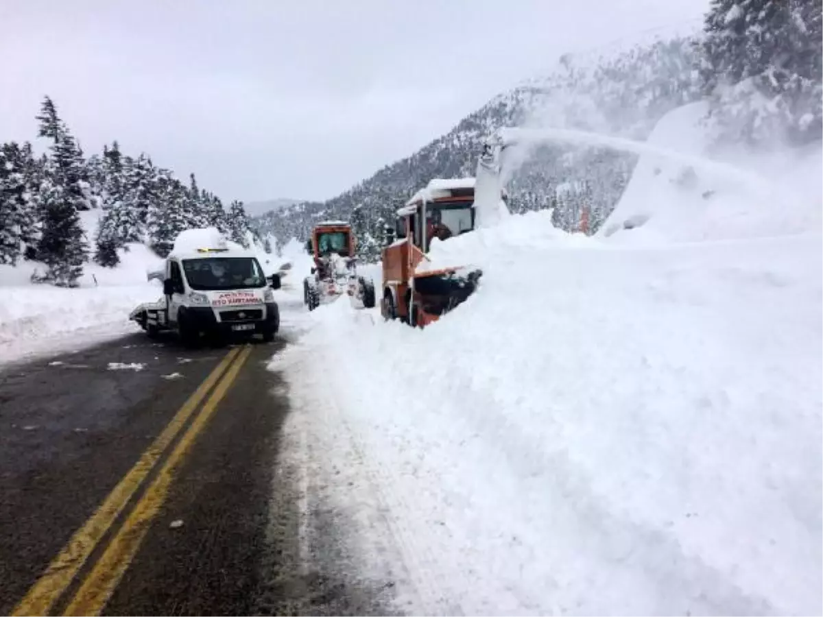 Konya yolu, 20 saatte ulaşıma açıldı (3)