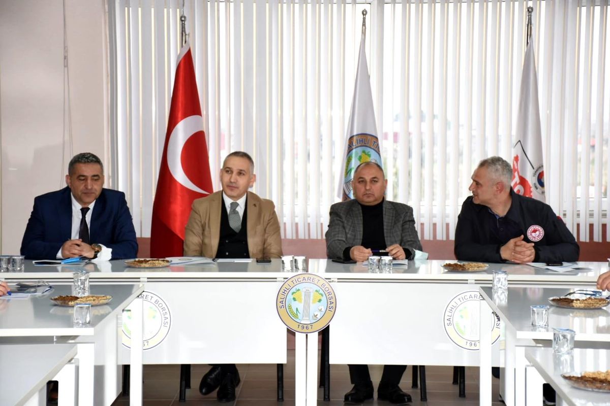 Salihli\'de tarım sektörü değerlendirildi