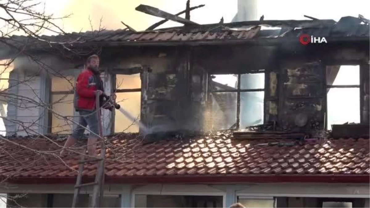 Son dakika haberleri... Sinop\'ta çıkan yangında bir daire kullanılamaz hale geldi
