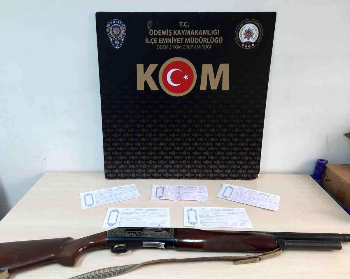 Tefeci operasyonunda çok sayıda senet ele geçirildi