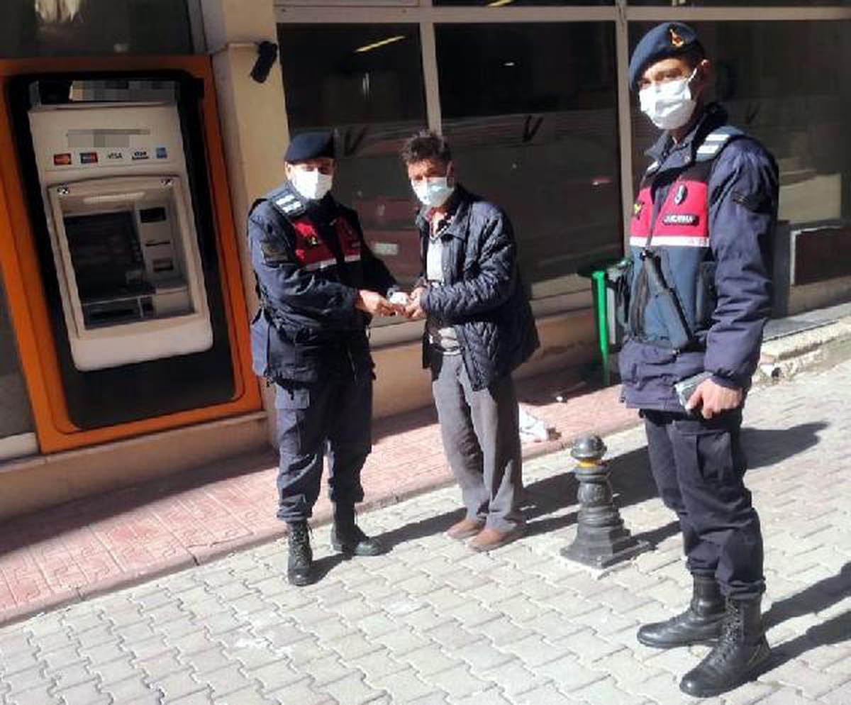 15 bin lira dolandırılmaktan son anda jandarma kurtardı