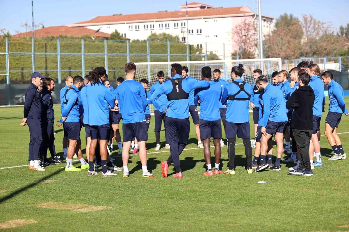 Adana Demirspor\'da Beşiktaş hazırlıkları başladı