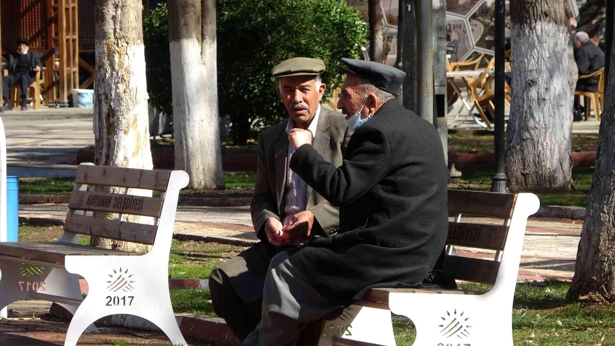 Adıyaman\'da, bahar havası yaşanıyor