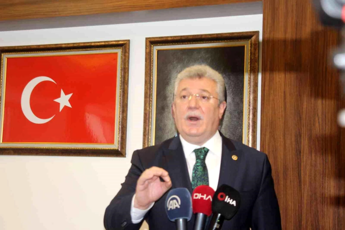 AK Parti Grup Başkanvekili Akbaşoğlu: "Eskiyi millete yeni diye sunmaya çalışacaklar"