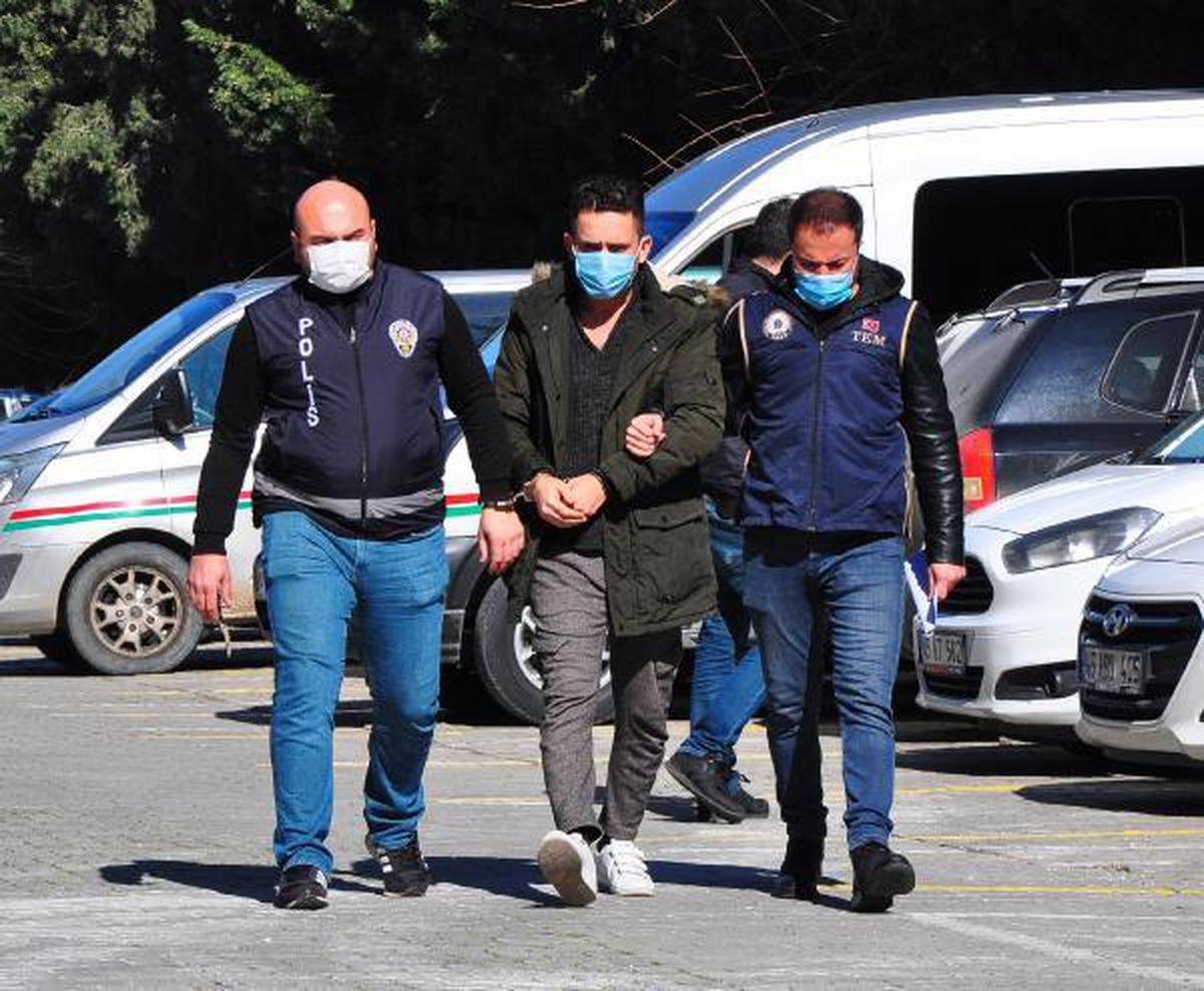 Manisa\'da Iraklı DEAŞ şüphelisi, saklandığı evde yakalandı