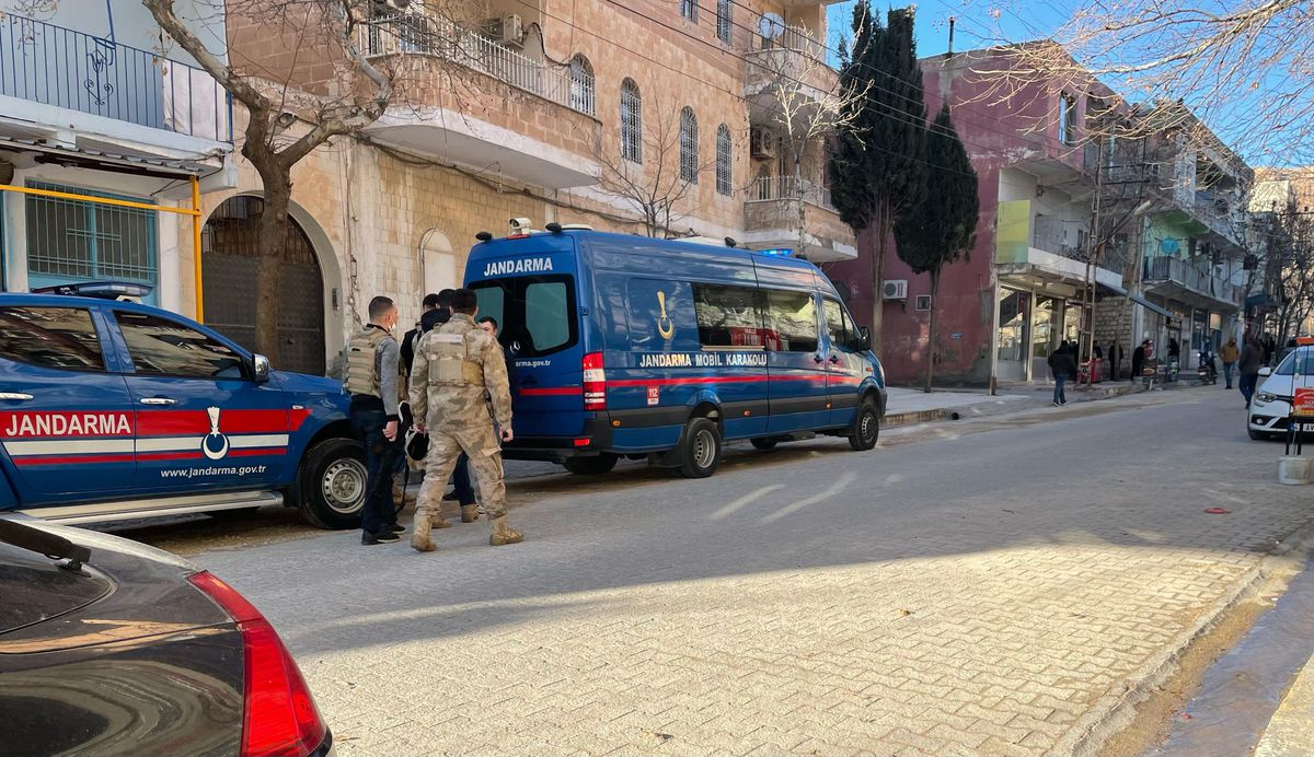 Son dakika! Mardin'de iki aile arasındaki silahlı kavgada 1 kişi öldü, 3 kişi yaralandı