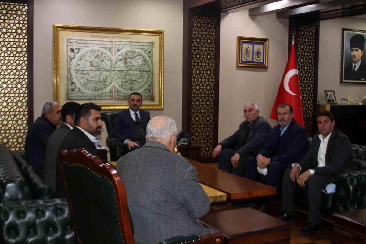 Siirt Gazi ve Şehit Aileleri Dernekler Federasyonundan Vali Hacıbektaşoğlu\'na ziyaret