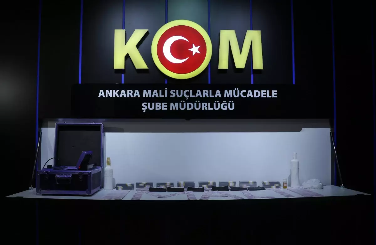 Siyah kağıttaki sahte doları gerçeğe çevirme vaadiyle 260 bin lira dolandırdı