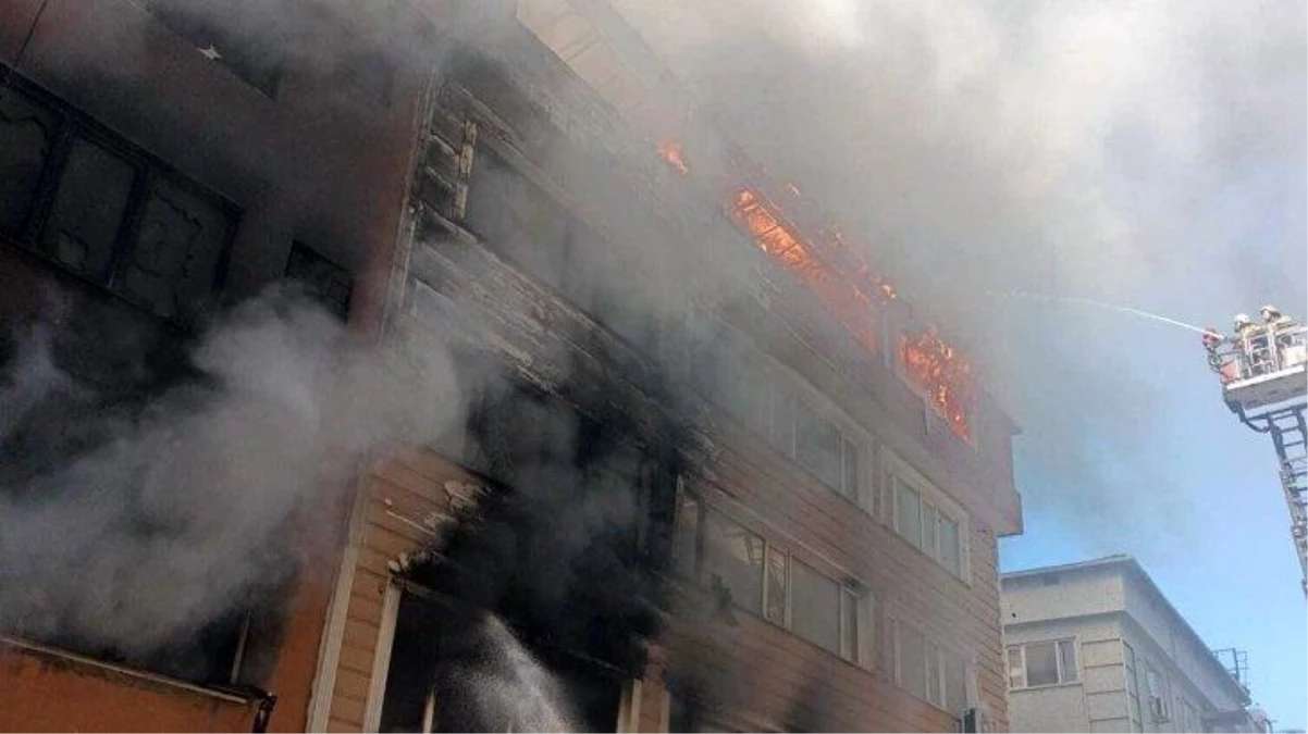 Son dakika: İstanbul\'da Güngören\'de yangın! Art arda patlamalar meydana geldi